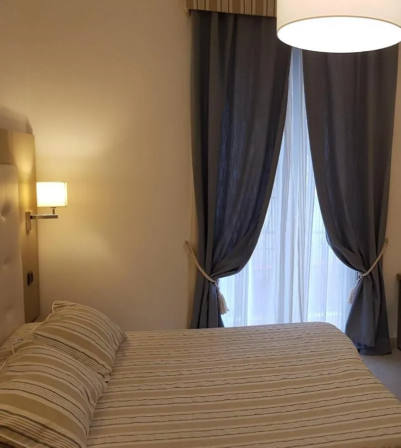 Albergo Degli Amici Monterosso al Mare 3*,