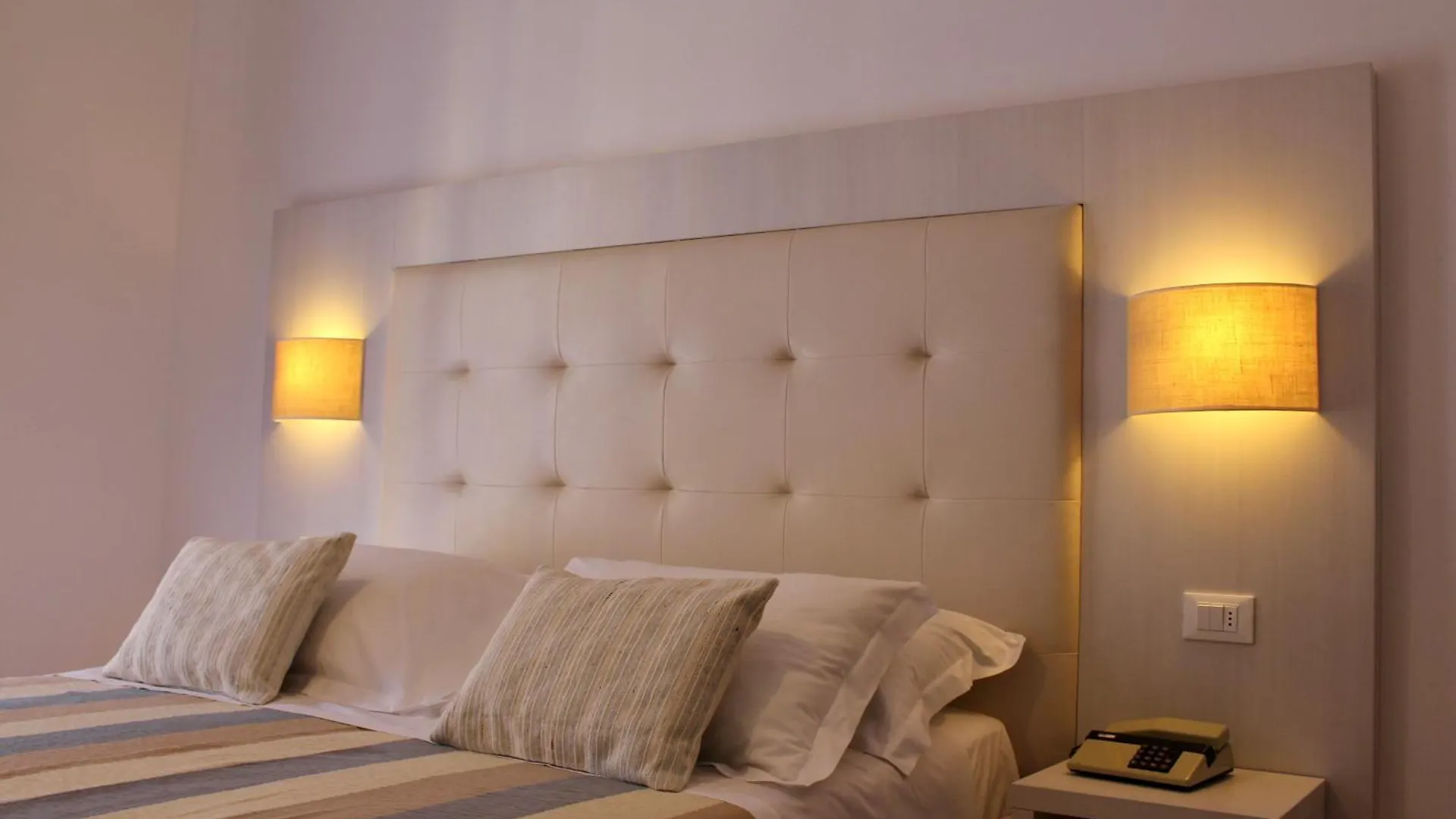 Albergo Degli Amici Monterosso al Mare 3*,  Italy